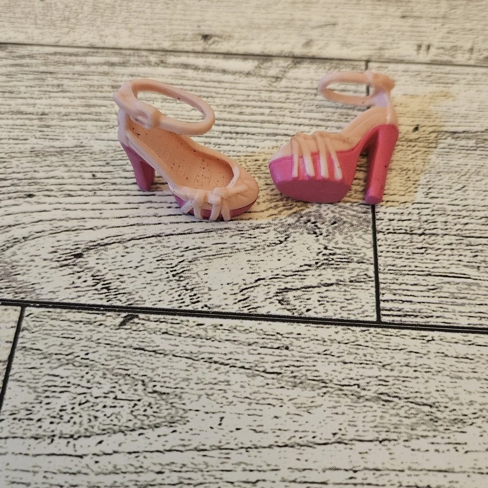 Mattel Barbie Accessories Lot Of Shoes 10 Pair Heels Multicolored Fashionista
